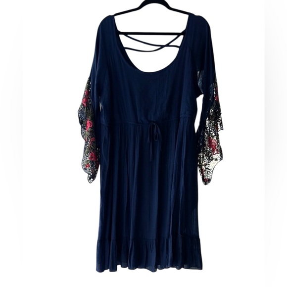 Kings Road Navy Blue Boho Midi Dress with Floral Lace Embroidered Sleeves 3X EUC - Picture 3 of 9